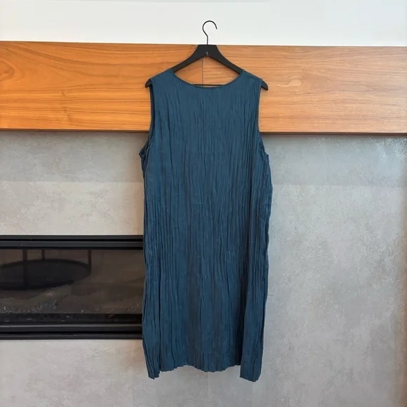 Eileen Fisher Crinkled V Neck Dress, Size 1X - Picture 8 of 11